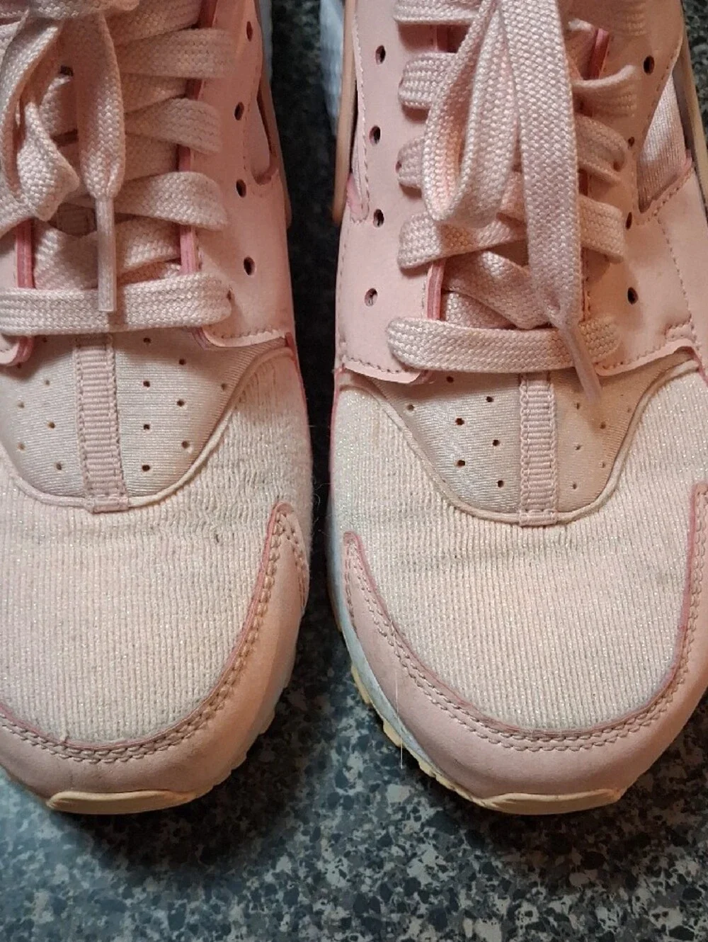 Nike Youths Pink Athletic Lace-Up Sneakers Size 6.5